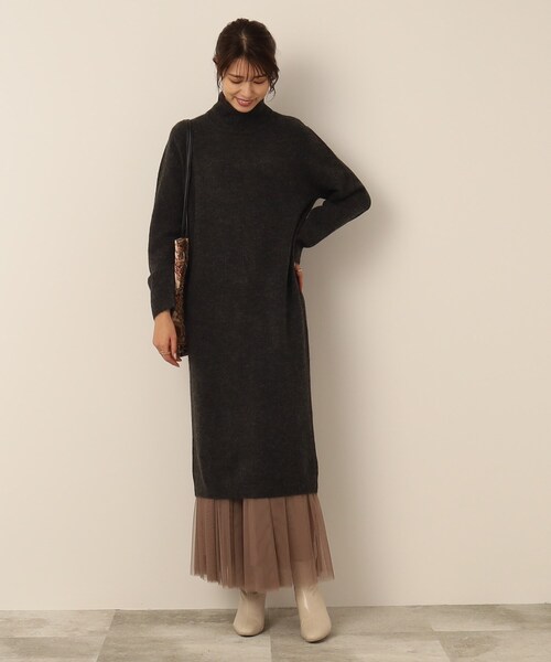 SHOO・LA・RUE（シューラルー）の「◆ふわふわニットロングワンピース（ワンピース・レディース・ライトグリーン/チャコールグレー/ホワイト系・02/04/03）」の13枚目の写真