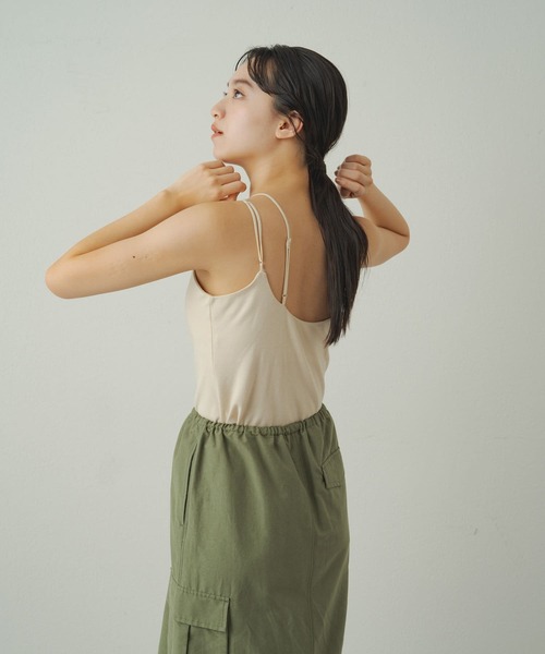 earthy(アーシー)の「【earthy_】オーガニックコットンカップ付き3ストラップキャミソール(キャミソール・レディース・オフホワイト/ブラック/グレー・M/S)」の17枚目の写真