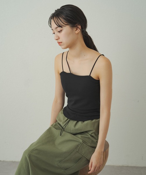 earthy(アーシー)の「【earthy_】オーガニックコットンカップ付き3ストラップキャミソール(キャミソール・レディース・オフホワイト/ブラック/グレー・M/S)」の6枚目の写真