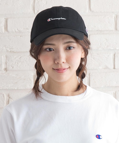 Champion（チャンピオン）の「【CHAMPION/チャンピオン】スクリプトローキャップ　ロゴ刺繍（キャップ・メンズ・ブラック/ライトグリーン/ピンク/ホワイト/ネイビー/ベージュ・FREE）」の2枚目の写真