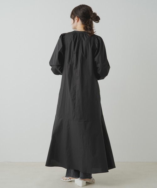 PUAL CE CIN（ピュアルセシン）の「【Du noir】ボリュームショルダーワンピース（ワンピース・レディース・ブラック/ベージュ・FREE）」の7枚目の写真