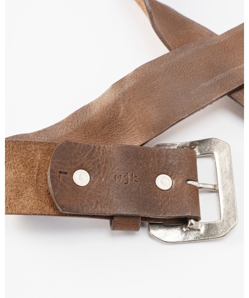 wjk(ダヴルジェイケイ)の「simple leather belt(ベルト・メンズ・ダークブラウン/ブラック×ブラック/ブラック×シルバー・MEDIUM/LARGE)」の8枚目の写真