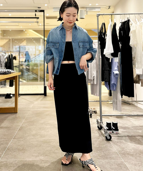 R13（アールサーティーン）の「【R13/アールサーティーン】CROPPED DENIM SHIRT（シャツ/ブラウス・レディース・ブルー・FREE）」の3枚目の写真