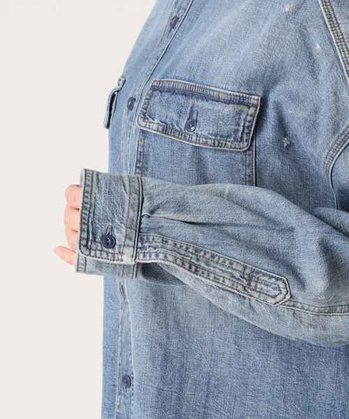 R13（アールサーティーン）の「【R13/アールサーティーン】CROPPED DENIM SHIRT（シャツ/ブラウス・レディース・ブルー・FREE）」の16枚目の写真