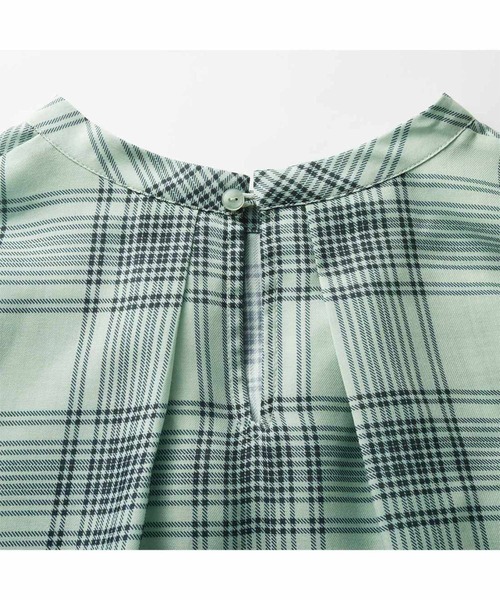 IEDIT(イディット)の「IEDIT 女性らしさが上がる 軽やかチェックブラウス(シャツ/ブラウス・レディース・ブラック/グリーン・MEDIUM/LARGE/X-LARGE/XX-LARGE/XXX-LARGE/SMALL)」の4枚目の写真