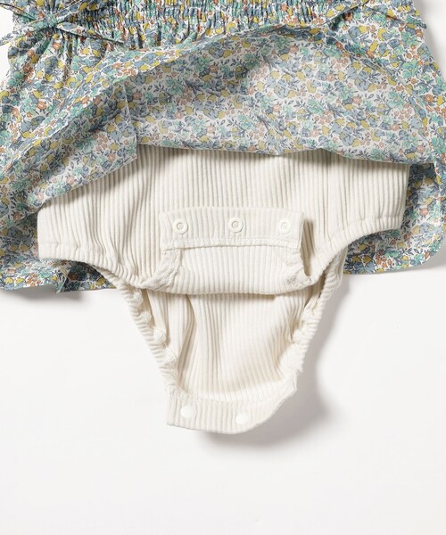 BEAMS mini（ビームスミニ）の「BEAMS mini / フラワー切替 ロンパース (70～80cm)（ロンパース・キッズ・パープル系その他6/オフホワイト/サックスブルー・80/70）」の15枚目の写真