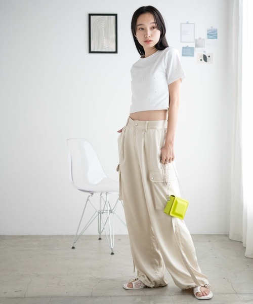 WEGO（ウィゴー）の「WEGO/サテンカーゴパンツ（カーゴパンツ・レディース・アイボリー・FREE）」の14枚目の写真