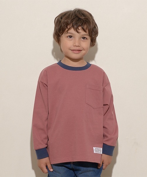 b・ROOM(ビールーム)の「【型崩れしないやわらかコットン】バイカラーポケットTシャツ(Tシャツ/カットソー・キッズ・アイボリー/グレイッシュベージュ/レッド/マスタード/チャコール・100cm/110cm/120cm/130cm/140cm/150cm)」の5枚目の写真