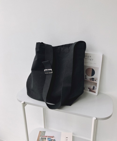 AS KNOW AS plus（アズノゥアズプラス）の「○キャンバスショルダーバッグ（ショルダーバッグ・レディース・アイボリー/ブラック/グリーン/グレー・FREE）」の14枚目の写真