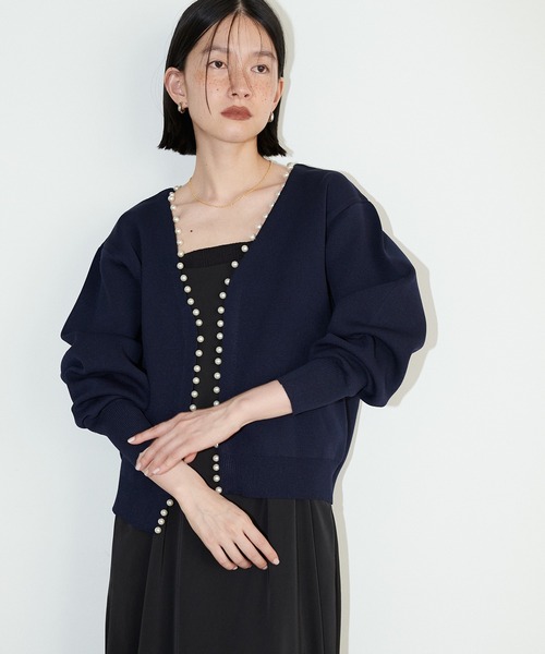LARUTA(ラルータ)の「【LARUTA】BIGパールトリムポリニットカーディガン(カーディガン/ボレロ・レディース・ベージュ/ネイビー/オフホワイト/ブラック・FREE)」の21枚目の写真