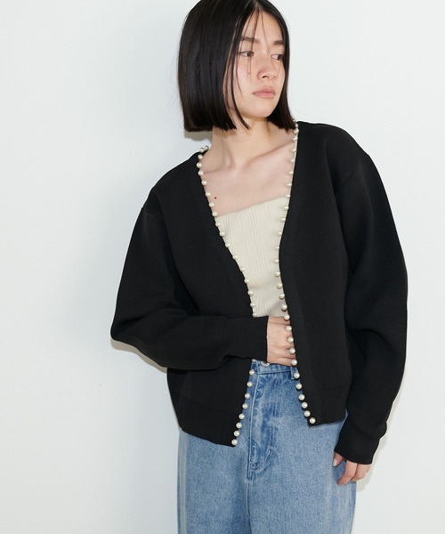 LARUTA(ラルータ)の「【LARUTA】BIGパールトリムポリニットカーディガン(カーディガン/ボレロ・レディース・ベージュ/ネイビー/オフホワイト/ブラック・FREE)」の12枚目の写真