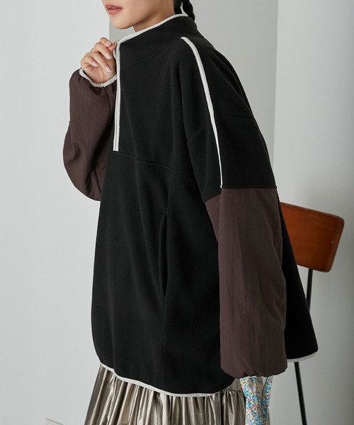 forksy.（フォルクシー）の「【forksy.】ナイロン切り替えフリースラインパイピングプルオーバー（スウェット・レディース・ブルー/アイボリー/チャコール・FREE）」の4枚目の写真