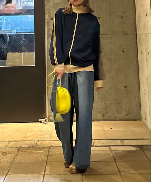 mi via loca(ミヴィアロカ)の「Vintageライクライン ハイネックトラックジャケット(ジャージ・レディース・ネイビー/ブラウン/ブラック/ベージュ・FREE)」の20枚目の写真