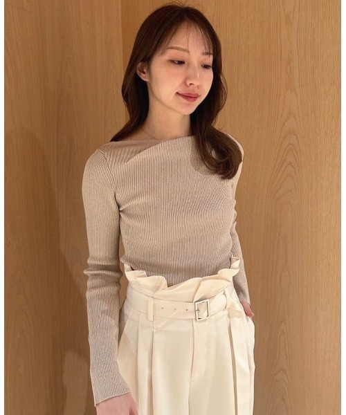 FRAY I.D（フレイアイディー）の「タックデコルテリブニット