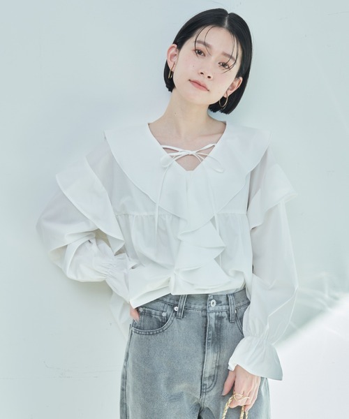 Shelly island（シェリーアイランド）の「ビッグフリルブラウス（シャツ/ブラウス・レディース・ホワイト/ブラック・FREE）」の3枚目の写真