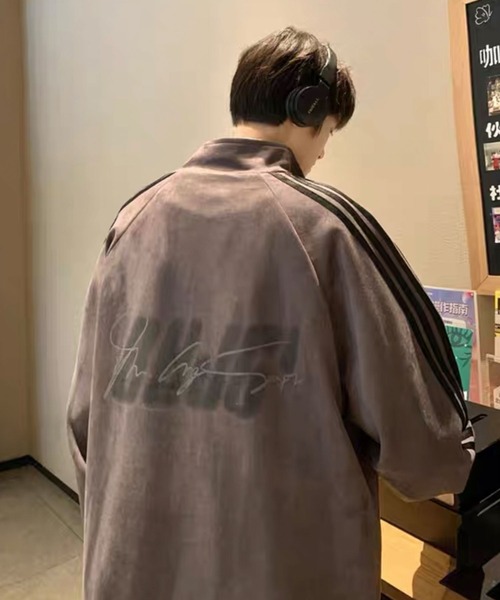 Theater code(シアターコード)の「arm line track jacket / アームライン トラックジャケット(ブルゾン・メンズ・ブラック/グレー・2/3)」の2枚目の写真