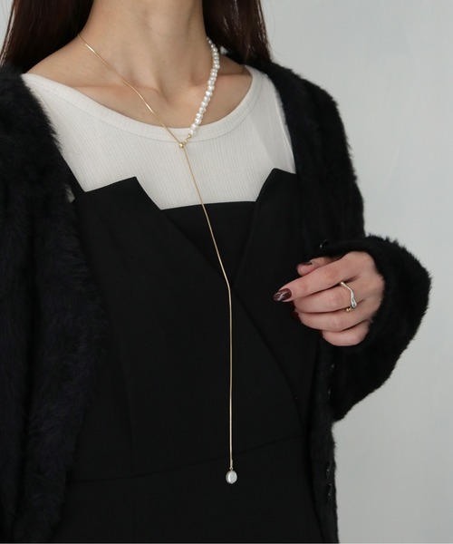 CLEIO(クレイオ)の「【cheriella】アシンメトリー淡水パール風スライドネックレス(ネックレス・レディース・シルバー/ゴールド・FREE)」の9枚目の写真