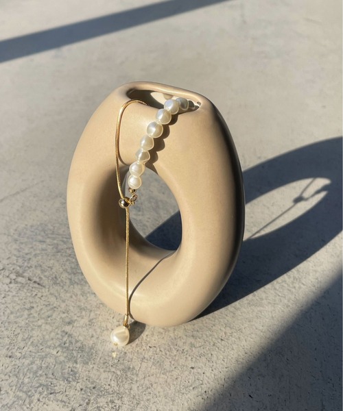 CLEIO(クレイオ)の「【cheriella】アシンメトリー淡水パール風スライドネックレス(ネックレス・レディース・シルバー/ゴールド・FREE)」の16枚目の写真