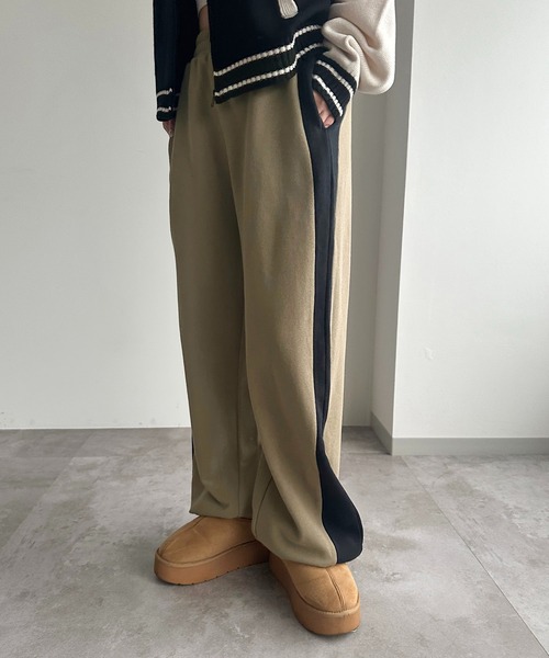 apres jour mignon(アプレジュールミニョン)の「切り替えスウェットパンツ【ZOZOTOWN限定アイテム】(その他パンツ・レディース・ボルドー/カーキ/ネイビー・X-LARGE/MEDIUM/SMALL)」の2枚目の写真
