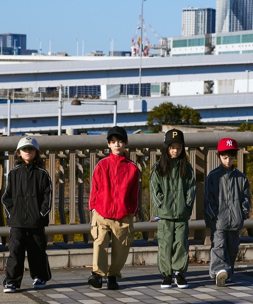 PAIRMANON STREET(ペアマノンストリート)の「【PAIRMANON STREET】ナイロン パイピング スタンドネック ジャケット ブルゾン(ナイロンジャケット・キッズ・レッド/パープル/グレー/ブラック/カーキ・140/110/120/90/130/100/150)」の18枚目の写真