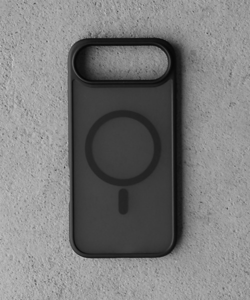 MaGdget（マジェット）の「〈MaGdget/マジェット〉 MagSafe対応iPhoneケース　MaGdget Matte Case（スマホケース/カバー・メンズ・ブラック・iPhone 7/8/SE(第2/第3世代)/iPhone 11/iPhone 12/12 Pro/iPhone 12 Pro Max/iPhone 13/iPhone 13 Pro/iPhone 13 Pro Max/iPhone 14/iPhone 14 Plus/iPhone 14 Pro/iPhone 14 Pro Max/iPhone 15/iPhone 15 Plus/iPhone 15 Pro/iPhone 15 Pro Max/iPhone 16/iPhone 16 Plus/iPhone 16 Pro/iPhone 16 Pro Max/iPhone 16e/iPhone 17/iPhone 17 Pro/iPhone 17 Pro Max/iPhone Air）」の18枚目の写真