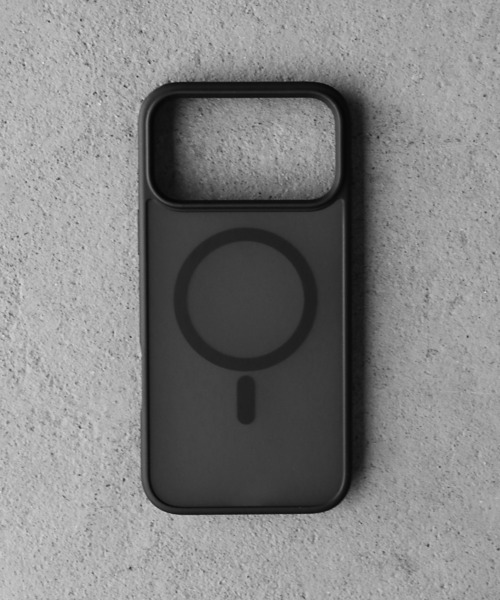 MaGdget（マジェット）の「〈MaGdget/マジェット〉 MagSafe対応iPhoneケース　MaGdget Matte Case（スマホケース/カバー・メンズ・ブラック・iPhone 7/8/SE(第2/第3世代)/iPhone 11/iPhone 12/12 Pro/iPhone 12 Pro Max/iPhone 13/iPhone 13 Pro/iPhone 13 Pro Max/iPhone 14/iPhone 14 Plus/iPhone 14 Pro/iPhone 14 Pro Max/iPhone 15/iPhone 15 Plus/iPhone 15 Pro/iPhone 15 Pro Max/iPhone 16/iPhone 16 Plus/iPhone 16 Pro/iPhone 16 Pro Max/iPhone 16e/iPhone 17/iPhone 17 Pro/iPhone 17 Pro Max/iPhone Air）」の20枚目の写真