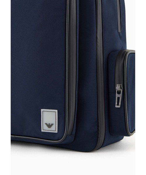 EMPORIO ARMANI（エンポリオアルマーニ）の「【エンポリオ アルマーニ】トラベルエッセンシャル バックパック ナイロン製（バックパック/リュック・メンズ・ネイビー/グレー・FREE）」の6枚目の写真