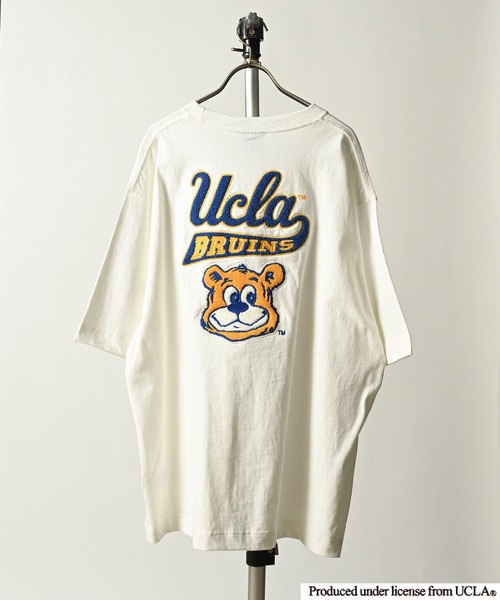 ONE DAY KMC (ワンデイケーエムシー)の「UCLA/OE天竺UCLA刺繍TEE(Tシャツ/カットソー・メンズ・ベージュ/ネイビー/ホワイト系その他/グリーン/グレー/ホワイト/ネイビー系・MEDIUM/LARGE)」の16枚目の写真