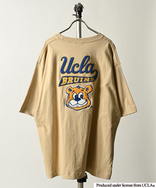 ONE DAY KMC (ワンデイケーエムシー)の「UCLA/OE天竺UCLA刺繍TEE(Tシャツ/カットソー・メンズ・ベージュ/ネイビー/ホワイト系その他/グリーン/グレー/ホワイト/ネイビー系・MEDIUM/LARGE)」の17枚目の写真