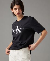 Calvin Klein | ショートスリーブ メタリックモノグラム クルーネックTシャツ(Tシャツ/カットソー)