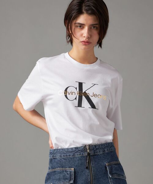 tシャツ  （カルバンクライン）モノグラムクルーネックショートスリーブTシャツ レディース Calvin Klein（カルバン・クライン）の「ショートスリーブ