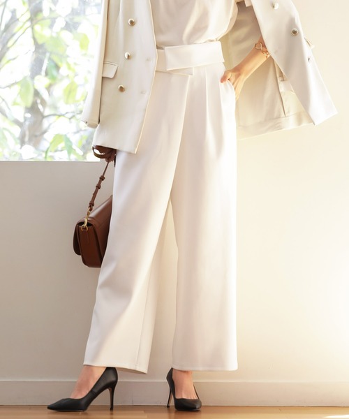 Emilyan（エミリアン）の「更に快適になった！無敵のパンツ 【UVカット98％！接触冷感！洗濯機OK♪全方位ストレッチ♪】ハイストレッチつやポンチ・ウエスト折り返しワイドパンツ（スーツパンツ・レディース・グレイッシュベージュ/ブラック/ネイビー/オフホワイト・L/M/S）」の13枚目の写真