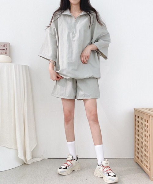 SHEPP（シープ）の「セットアップハーフジップ ショートパンツ（セットアップ・レディース・ベージュ/グレー・F）」の9枚目の写真