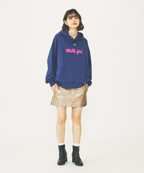 MILKFED.（ミルクフェド）の「FAUX LEATHER HEART POCKET SKIRT（スカート・レディース・ブラック/イエロー/ゴールド・S/M）」の18枚目の写真