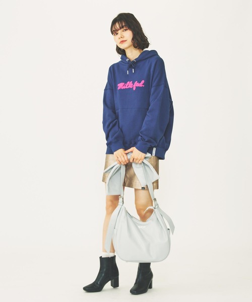 MILKFED.（ミルクフェド）の「FAUX LEATHER HEART POCKET SKIRT（スカート・レディース・ブラック/イエロー/ゴールド・S/M）」の22枚目の写真