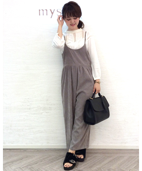 mystic（ミスティック）の「【mystic】ゆったりキャミサロペット（サロペット/オーバーオール・レディース・キャメル/グレー/ブラック・ﾌﾘ-）」の3枚目の写真