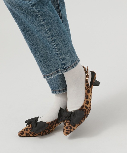 BAYFLOW（ベイフロー）の「[足にフィットする]フレフィットリボンミュール（パンプス・レディース・ブラック/レオパード・MEDIUM/LARGE）」の3枚目の写真