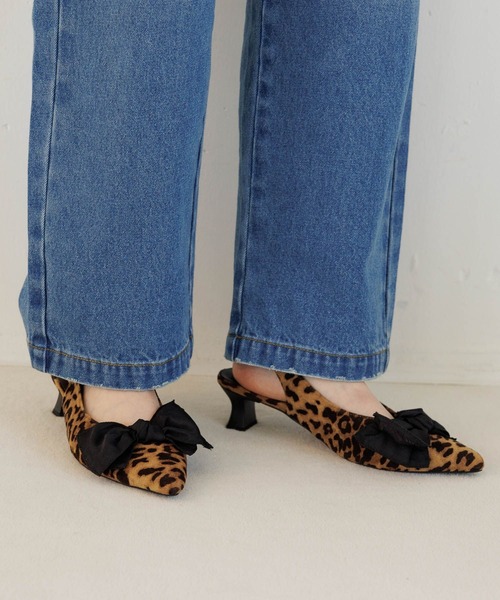 BAYFLOW（ベイフロー）の「[足にフィットする]フレフィットリボンミュール（パンプス・レディース・ブラック/レオパード・MEDIUM/LARGE）」の20枚目の写真