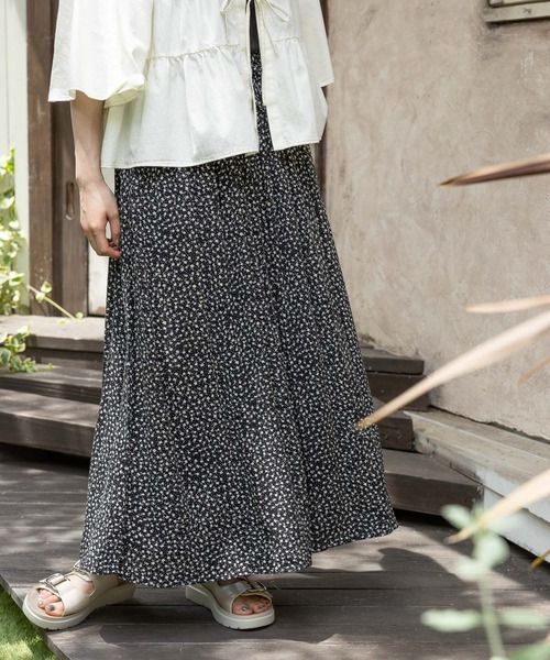 niko and...(ニコアンド)の「テロシボガウチョパンツ(その他パンツ・レディース・ブラック/ホワイト/オレンジ/ブルー・FREE)」の2枚目の写真