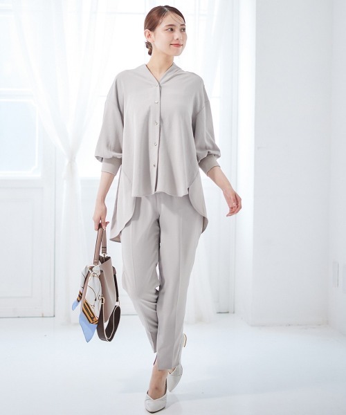 12Twelve Agenda（トゥエルブ　アジェンダ）の「袖先リブキーネックシャツ（シャツ/ブラウス・レディース・チャコールグレー/サックスブルー/アイボリー/グレイッシュベージュ・M）」の19枚目の写真