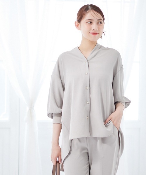 12Twelve Agenda（トゥエルブ　アジェンダ）の「袖先リブキーネックシャツ（シャツ/ブラウス・レディース・チャコールグレー/サックスブルー/アイボリー/グレイッシュベージュ・M）」の20枚目の写真