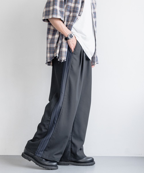 REmastered（リマスタード）の「【REmastered】ストライプ切り替え/ワイドドレープパンツ（スラックス・メンズ・ブラック/ネイビー・LARGE/MEDIUM）」の22枚目の写真