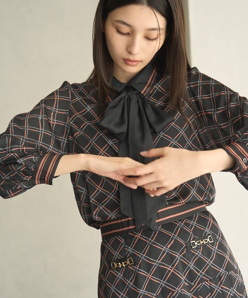 Lily Brown - 新品タグ付　クラシカルパターンブラウス　黒　LILY BROWN 新品タグ付 クラシカルパターンブラウス 黒 LILY BROWN
