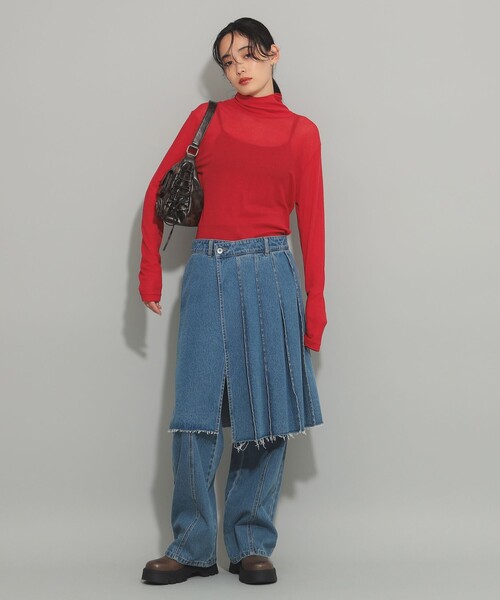 Ray BEAMS(レイビームス)の「ガーゼ フライス タートルネック トップス(Tシャツ/カットソー・レディース・レッド/ブラック/アイボリー・ONE SIZE)」の11枚目の写真