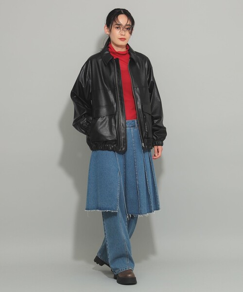 Ray BEAMS(レイビームス)の「ガーゼ フライス タートルネック トップス(Tシャツ/カットソー・レディース・レッド/ブラック/アイボリー・ONE SIZE)」の4枚目の写真