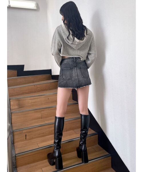 GYDA（ジェイダ）の「Vネックショートパーカー（パーカー・レディース・ブラック/グレー/オフホワイト・FREE）」の22枚目の写真