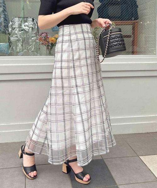 INGNI（イング）の「BackレースUPチュールチェックマーメイドスカート（スカート・レディース・ベージュ/オフホワイト/ブラック・FREE）」の2枚目の写真