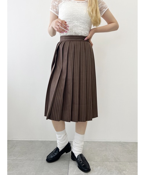 WC(ダブル シー)の「ピンストライプミドルプリーツスカート(スカート・レディース・ネイビー/ブラウン/ブラック・FREE)」の19枚目の写真