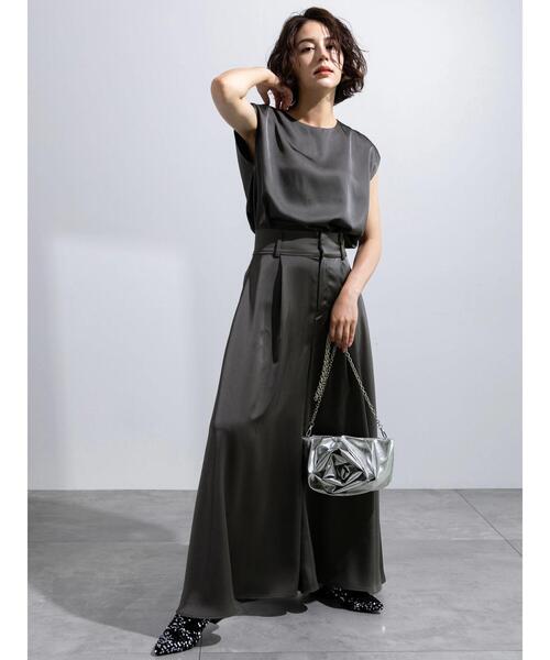 Te chichi（テチチ）の「サテンスーパーワイドガウチョ（セットアップ可）（その他パンツ・レディース・ベージュ/チャコールグレー・F）」の3枚目の写真