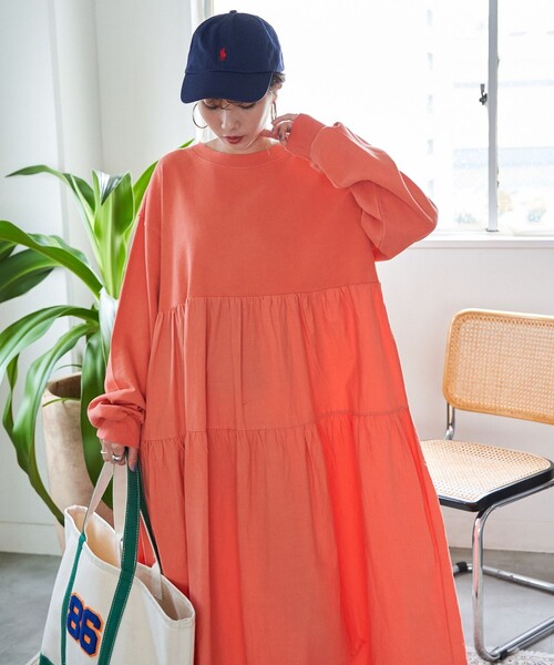 FREAK'S STORE（フリークスストア）の「限定展開　ピグメント加工 ティアード 切り替え ワンピース（ワンピース・レディース・オレンジ/ベージュ/ブラック/ナチュラル/ブルー・SMALL/MEDIUM）」の5枚目の写真